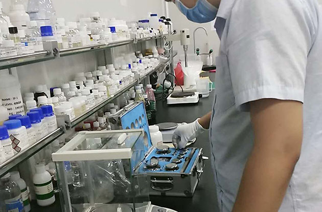 分析天平的校準方法